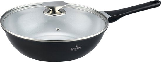 La Swiss Haus®è una wok versatile e capiente, ideale per saltare, friggere e preparare piatti della cucina asiatica e non solo. Con un diametro di 30 cm e una capacità di 4,7 litri, offre ampio spazio per una cottura pratica e veloce.